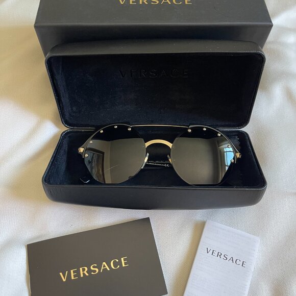 Versace Sunglasses - Picture 8 of 12